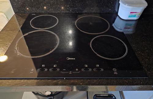 Flat novo e moderno, 4 pessoas ao lado do Paraguai - Foto 17