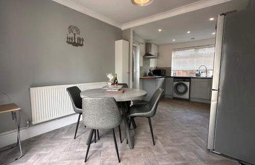 3 bed house in Risca - Foto 4