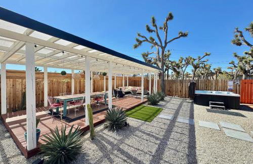 Mid-Century Modern Home w/Pool & Hot Tub - Foto 27