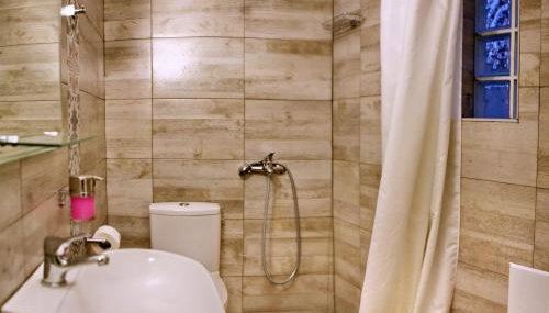 Victoria Studios - Photo 5