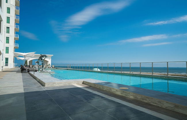 Sea it All Infinity Pool Ocean Views Steps From the Beach -- a Great Getaway - Foto 30