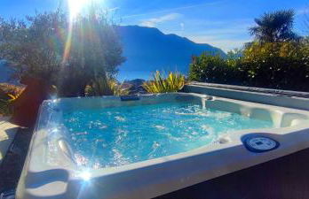 Magic Garden with Jacuzzi-Pool and Luxury Lake Como view - Foto 5