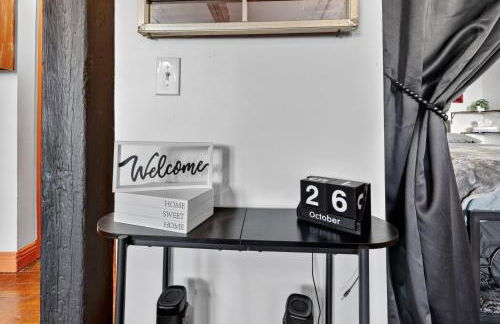 Beautiful 'Rose Themed' Loft Near Downtown Detroit apts - Foto 4