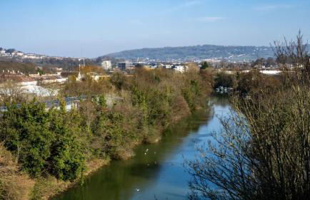 For Students Only - Hollis Wharf in Bath - Photo 11