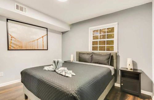 Spacious 5BR Retreat Sleeps 12,Large Deck - Foto 14