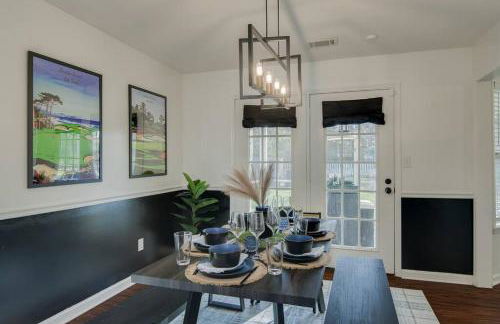 5min drive to AN Golf Club l Pet-Friendly l Big Backyard, BBQ & Fun Activities - Foto 7