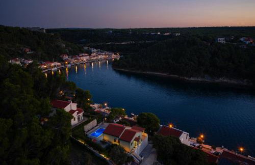 Green House - Photo 2