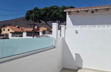 La Casita de Emily - Reformada, bien situada y con piscina amplia - Foto 16