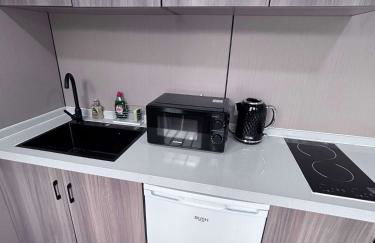 Glamping Pod with a Hot Tub in Orchard - Foto 5