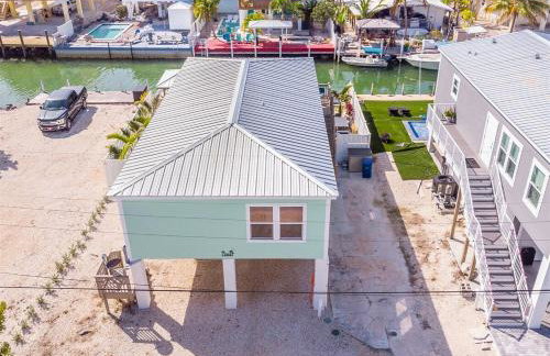 Seas the Day - Spacious Waterfront Pool Home, 50` Dock! - Foto 40