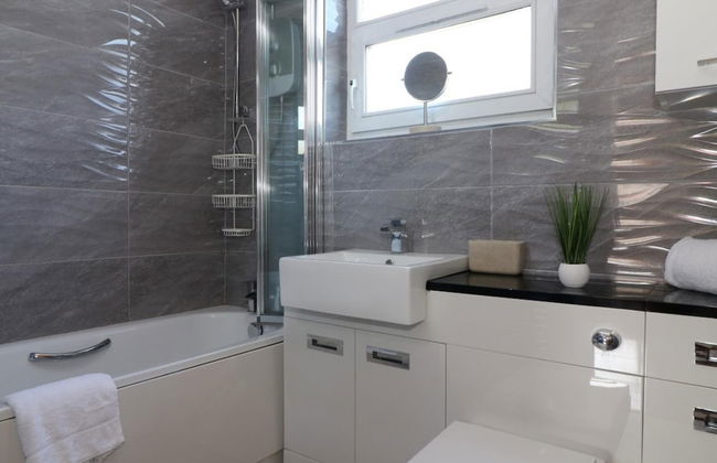 Dumbreck House - Glasgow - Photo 3