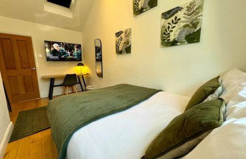 8min to City, Hot Tub House, Fire Pit, Free Parking - Foto 18