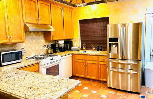 Beautiful Spanish-Styled Home - Photo 7