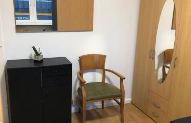 DKN - Ihr Zuhause auf Zeit in Halle - Vollmöbliert - Waschmaschine - Wlan - Nähe S-Bahn - Foto 4