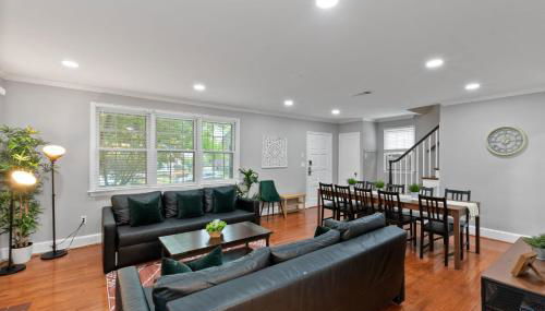 Stately 5BR Historic Retreat - CozySuites - Foto 4