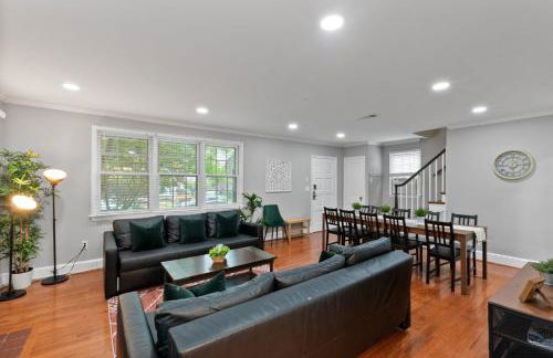 Stately 5BR Historic Retreat - CozySuites - Foto 4