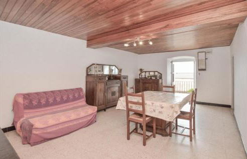 2 Bedroom Cozy Apartment In Pietranera - Foto 3