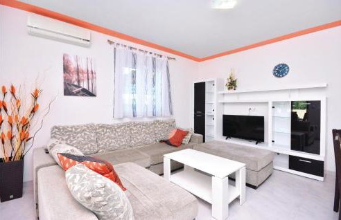 3 Bedroom Nice Home In Solin - Photo 11