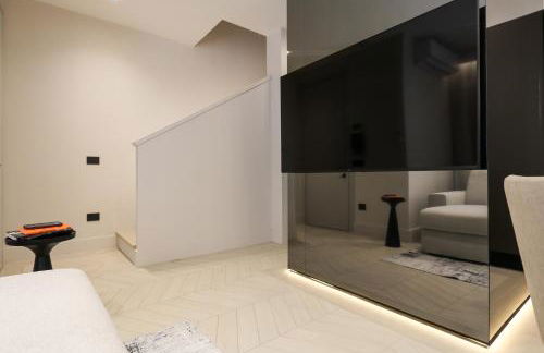 Spacious & Luxurious - Fully Renovated & Equipped 2BR Suite - Historical Centre - Photo 50