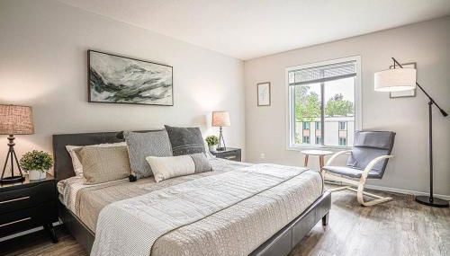 Modern Microsoft Redmond Campus Condo with Balcony - Foto 3