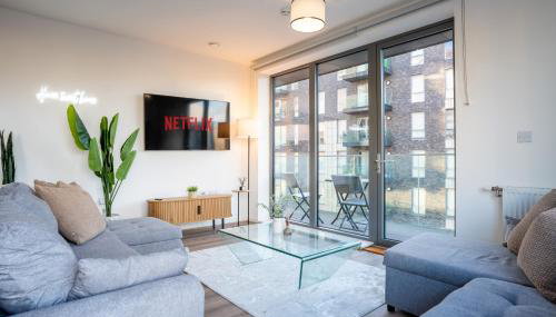 Central Wembley Stadium Luxe Stay with Pool Table - Foto 1