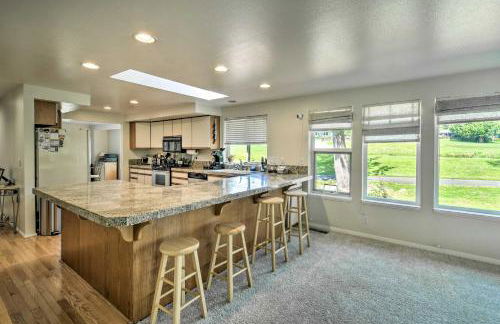 Spacious Family Home on Golf Course Hike and Bike! - Foto 6