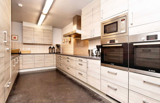 Unique Holiday Home with Pool near Park & Ski Area - Photo 8