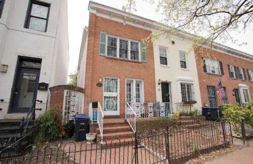 Sojourn Only 8 Blocks to Capitol and Private Patios - Foto 30