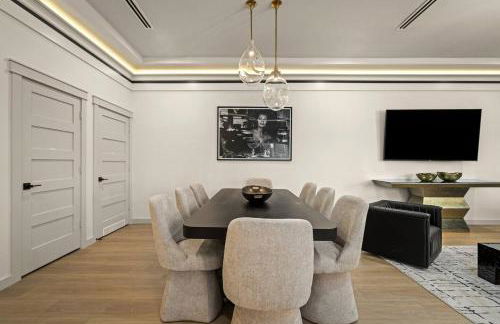 2Linkd Homes | 9BR•All Private Baths | Pool |Gated - Foto 40