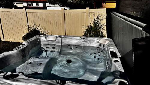 North End - Hyde Park - Hot Tub- Downtown - 3 BR - Foto 2