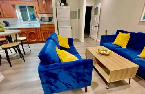 Apartment C, Restful,Cozy, close Sunland Park Mall - Foto 16