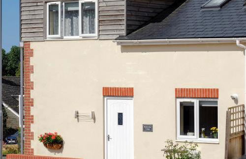 Blacksmith's Cottage - Photo 1