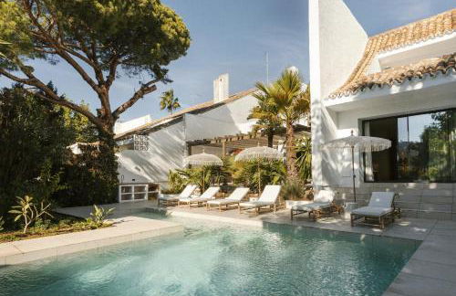 Anfitrión Villas & Suites - Photo 2