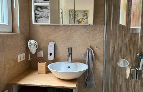 Haus Löwe - Komplettes Ferienhaus am Badesee - Foto 18