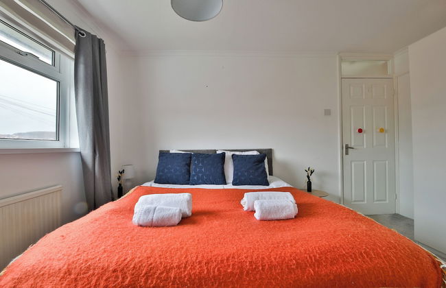 3 Bed House with Private Parking - Foto 14