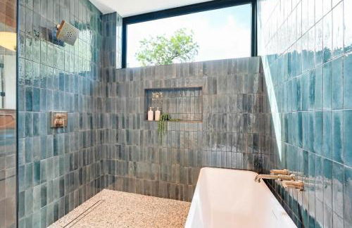 Architectural East Austin Home with Pool & Casita - Photo 15