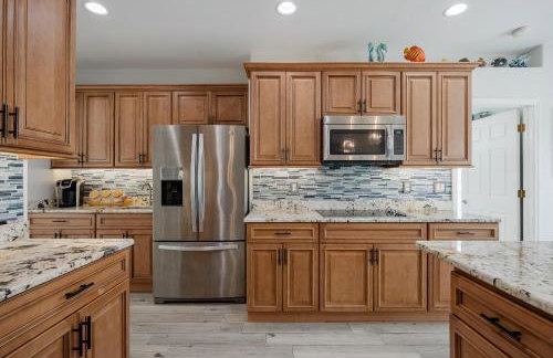 Heaven Found! Stunning River Views & Pool - Villa Island Sunset - Roelens Vacations - Foto 19