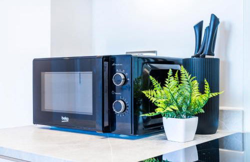 Central Gravesend 1BR, Kitchen, Wi-Fi, Sleeps 2, Parking - Foto 36