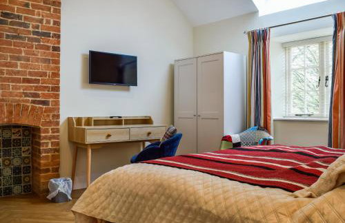 The Courtyard - Photo 8