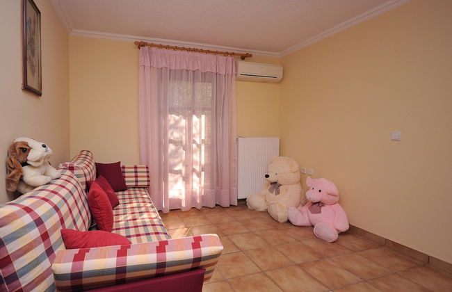 Family Maisonette with Pool near Beach - Foto 6