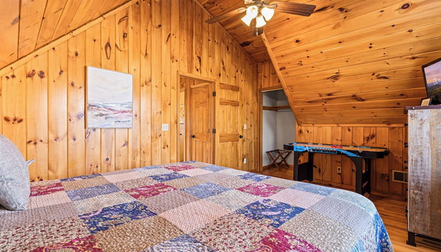 Bear Hideaway Cozy 3BR Cabin - Foto 5, Habitación