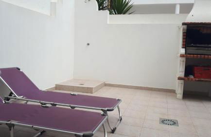 A Casinha da Tita - Moradia com Terraço - Foto 13