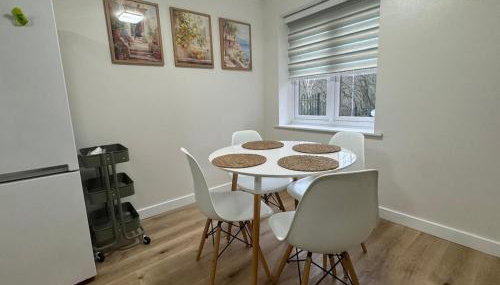 Peaceful modern home with garden and parking - Foto 3