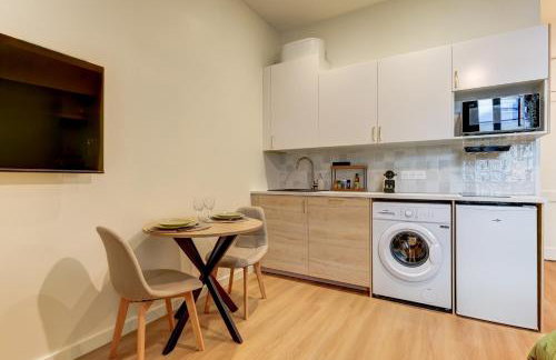 L'Émeraude - une suite élégante aux portes de Lyon - Foto 16