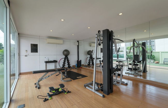 Beverly33 - Photo 16