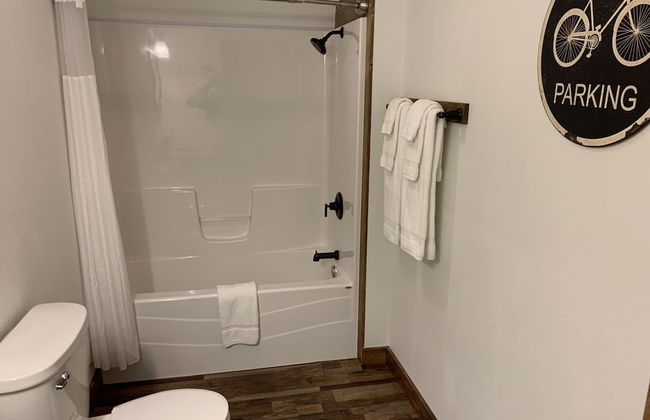 Trailhead Suites - Photo 38