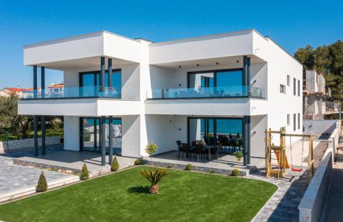 Luxury Apartment Sea - Photo 9