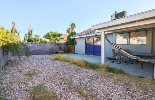 What you need A Hidden Gem in the Heart of Vegas - Foto 32