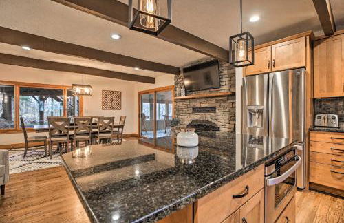 Mountaintop Wintergreen Resort Home with Deck, Views - Foto 16