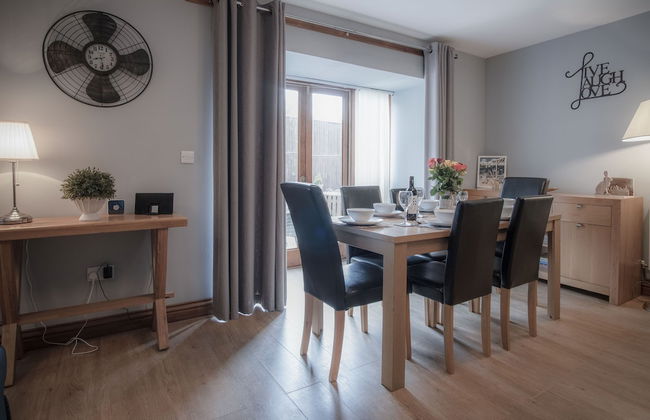 Rose Coach House - 3 Bedroom Cottage - Pendine - Foto 42